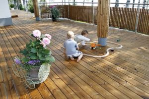 JAF_Z_mysla_o_najmlodszych_thermososna_1 Otoczenie do potrzeb dzieci – Dom z myślą o najmłodszych